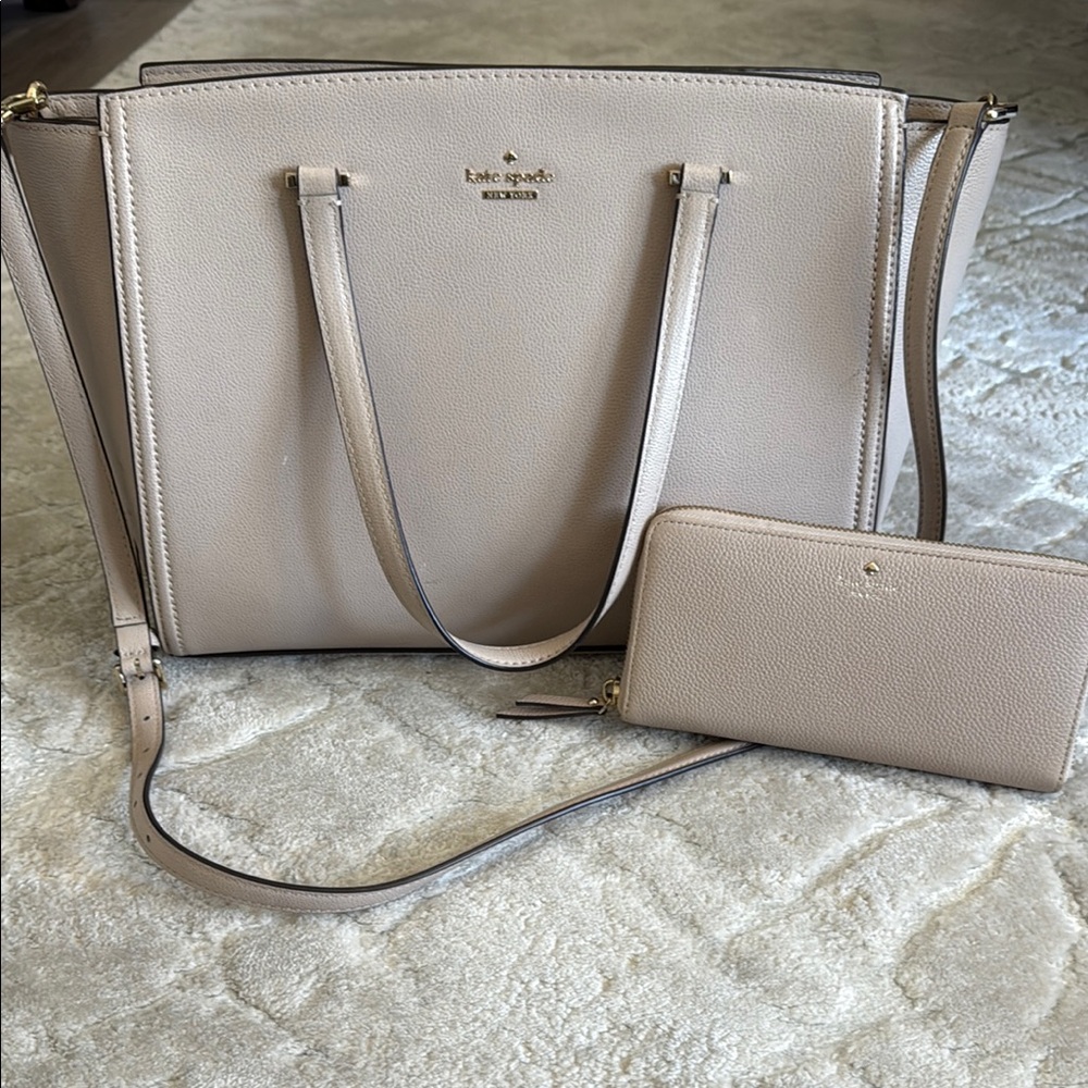 Kate Spade Beige Tote and Wallet Set